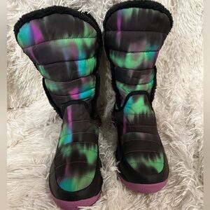 The North Face Snow Boots Size 6